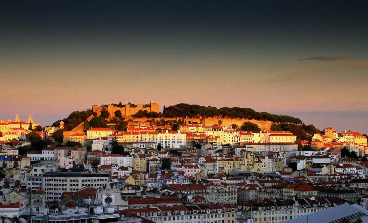 Chiado Apartment With View To The Castle Lissabon Exterior foto